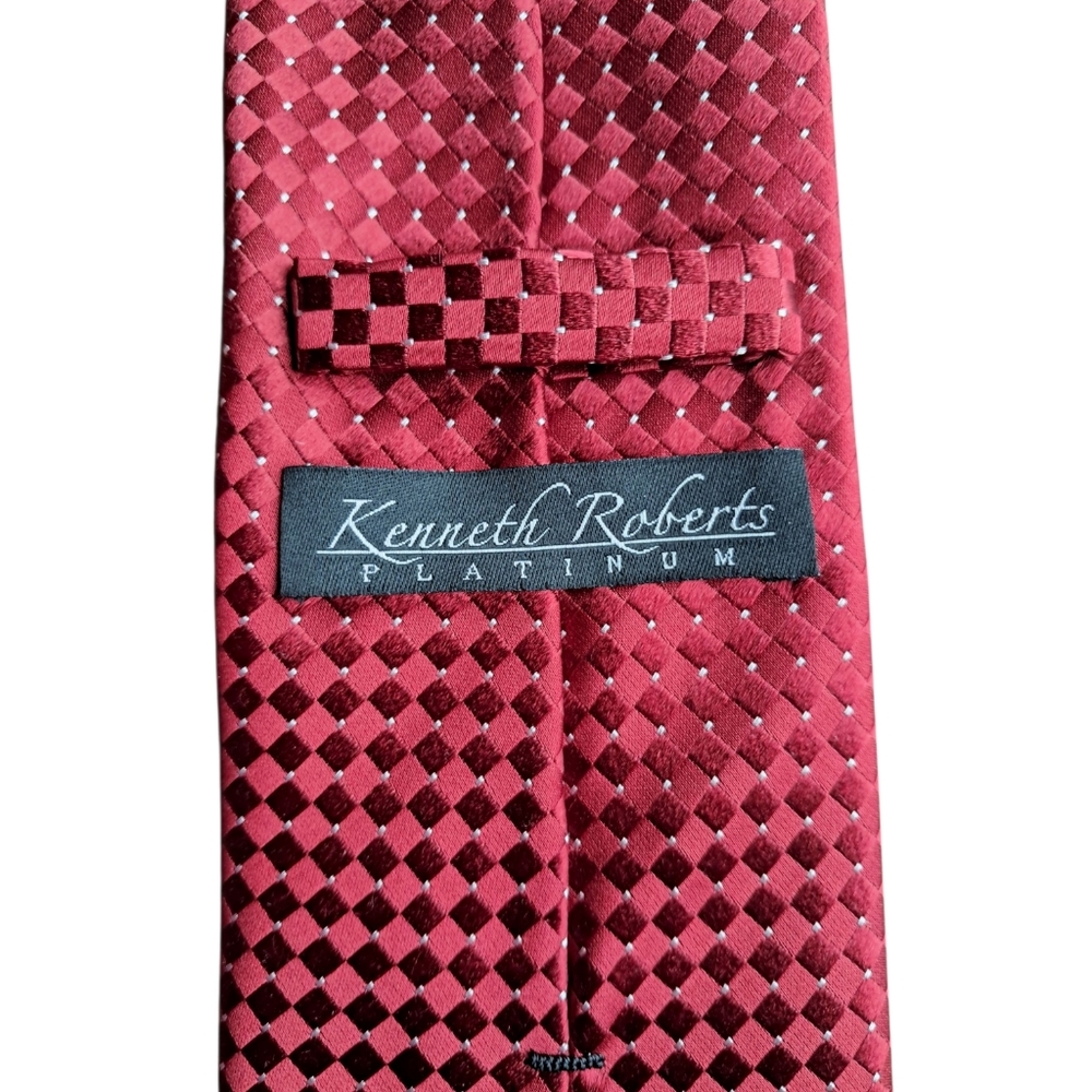 Kenneth Roberts Platinum Men's Red Geometric 100% silk tie 58" - Picture 5 of 8